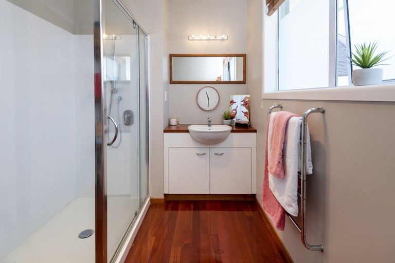 Photo of property in 31 Waller Avenue, Bucklands Beach, Auckland, 2012