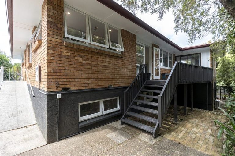 Photo of property in 14 Vista Terrace, Hillcrest, Hamilton, 3216