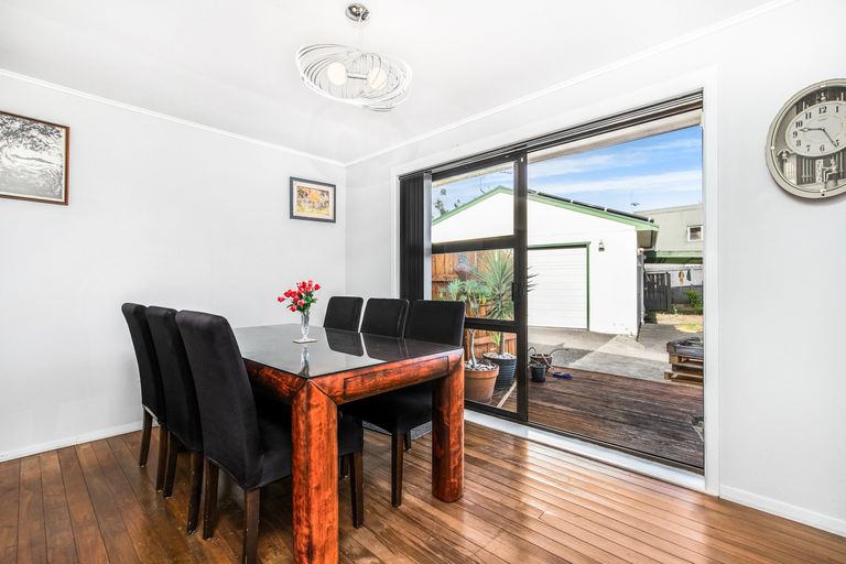Photo of property in 3 Bowen Street, Manurewa East, Auckland, 2102