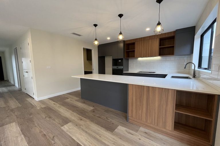 Photo of property in 13 Babos Avenue, Kumeu, 0810