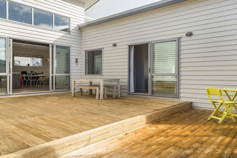 Photo of property in 10 Vera Court, Silverdale, 0932
