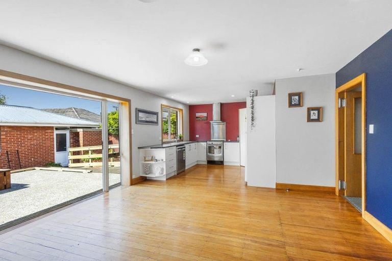 Photo of property in 28 Craven Street, Sockburn, Christchurch, 8042
