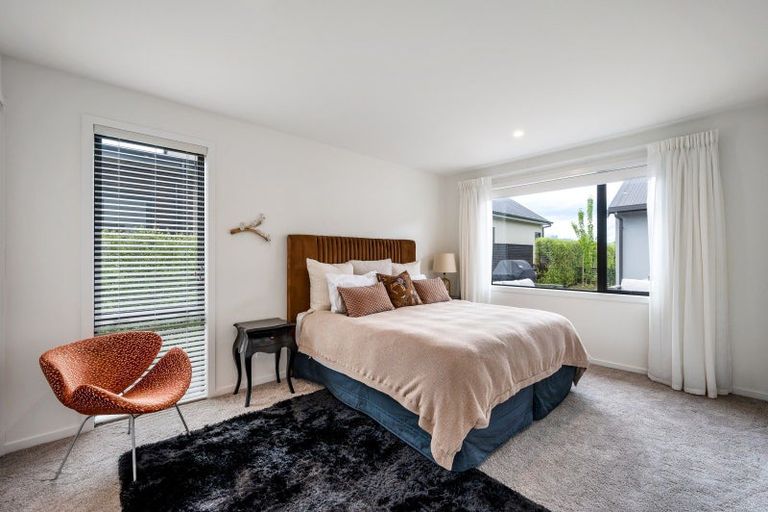 Photo of property in 29 Mount Nicholas Avenue, Wanaka, 9305