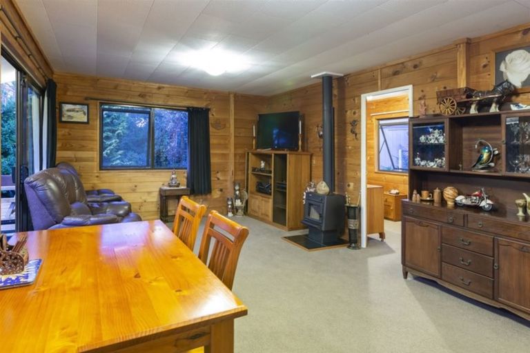 Photo of property in 33 Mellsop Avenue, Waiuku, 2123