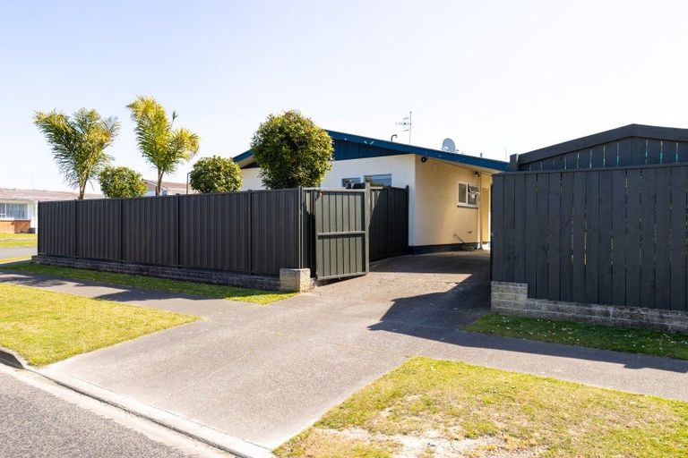 Photo of property in 11 Ashcroft Street, Pirimai, Napier, 4112