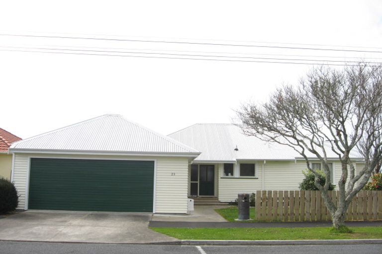 Photo of property in 23 Broadmore Street, Vogeltown, New Plymouth, 4310