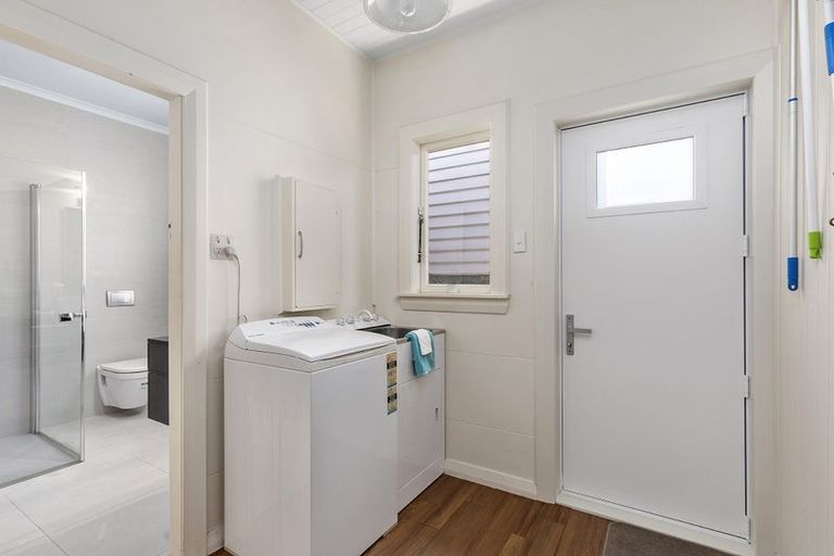 Photo of property in 4 Te Reinga View, Tawa, Wellington, 5028