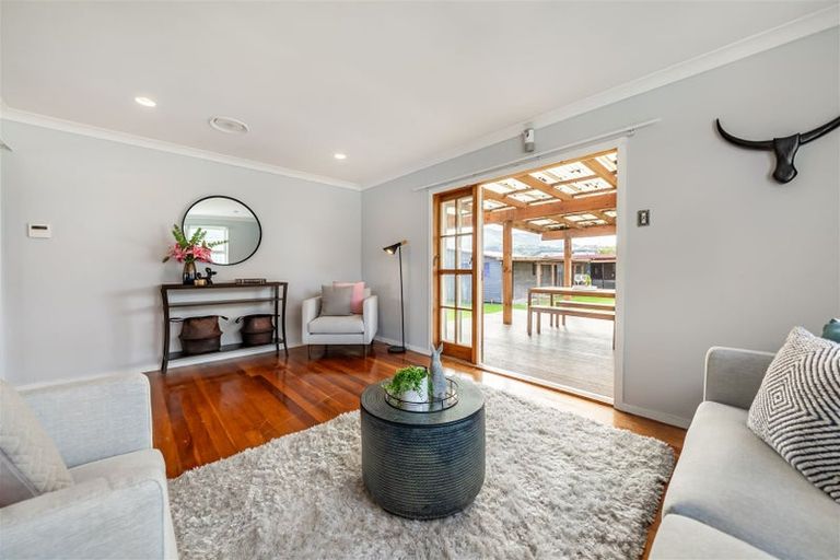 Photo of property in 21 Ngata Grove, Trentham, Upper Hutt, 5018