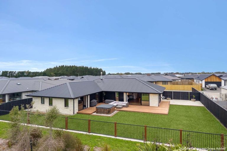 Photo of property in 2 Hunter Lane, Amberley, 7410