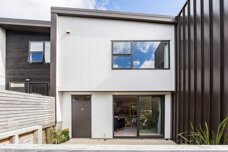 Photo of property in 31 Rua Kai Way, Brooklyn, Wellington, 6021