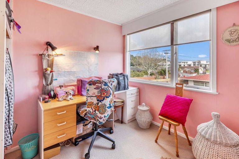 Photo of property in 13 Waimarie Avenue, Paraparaumu, 5032