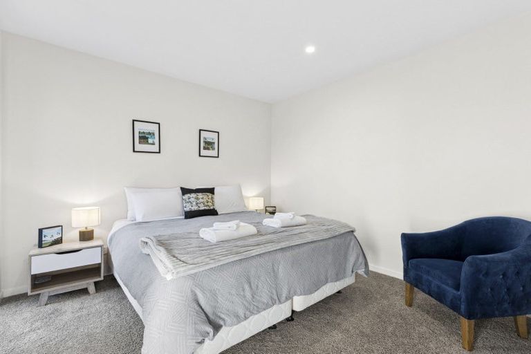 Photo of property in 3 Stackbrae Avenue, Wanaka, 9305