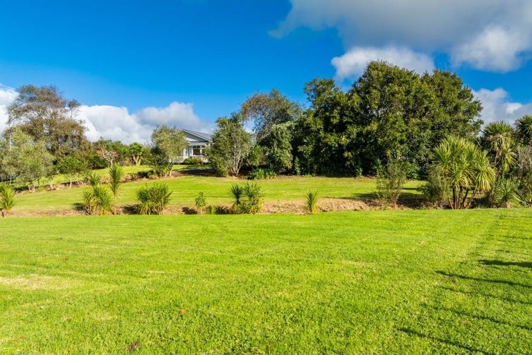 Photo of property in 171 Tara Road, Mangawhai, 0573
