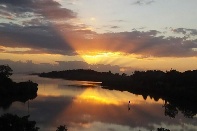 Photo of property in 82 Riverview Road, Kerikeri, 0230