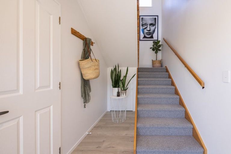 Photo of property in 55a Williams Street, Cambridge, 3434