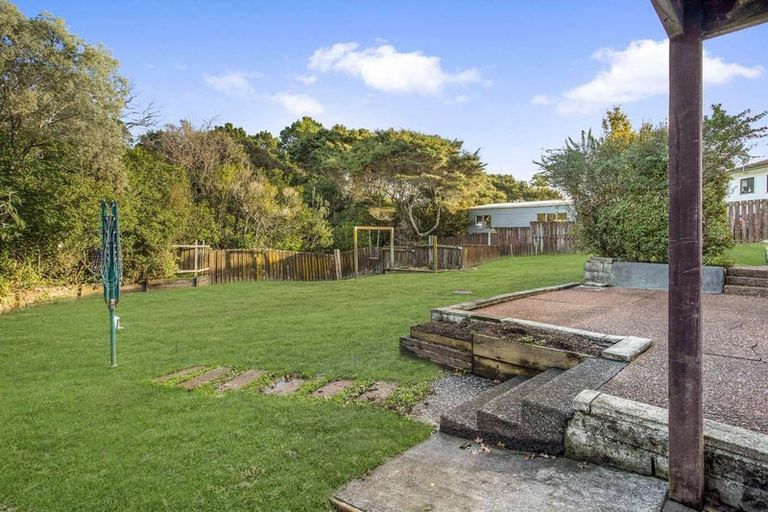 Photo of property in 91 West Harbour Drive, West Harbour, Auckland, 0618