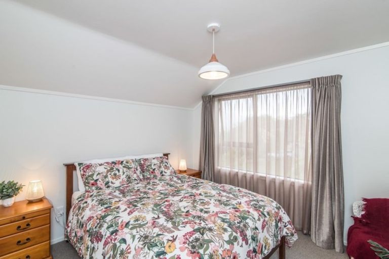 Photo of property in 1b Abilene Crescent, Churton Park, Wellington, 6037