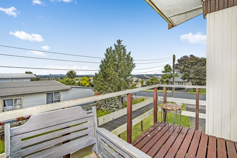 Photo of property in 20 Estuary Road, Weymouth, Auckland, 2103