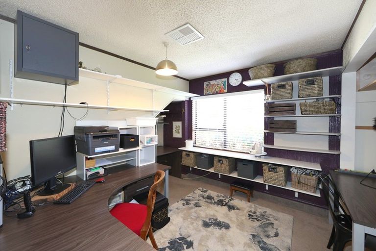 Photo of property in 1019 Duke Street, Mahora, Hastings, 4120