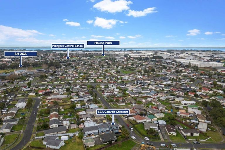 Photo of property in 52a Convair Crescent, Mangere, Auckland, 2022