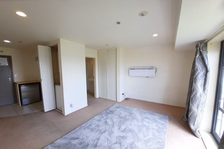 Photo of property in 10d Crown Lynn Place, New Lynn, Auckland, 0600