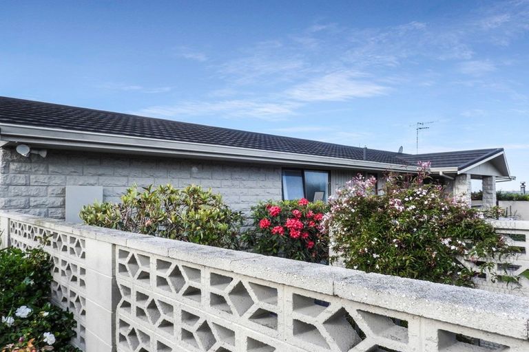 Photo of property in 12 Oakleigh Crescent, Oamaru North, Oamaru, 9400