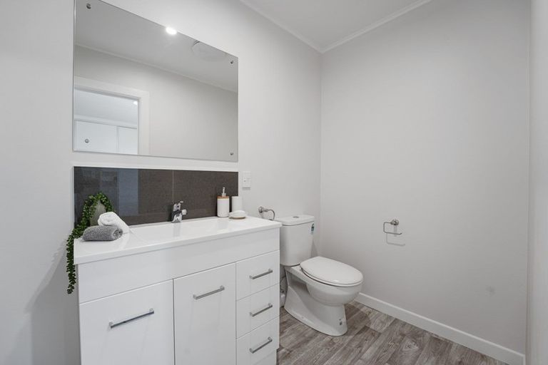 Photo of property in 16a Regan Street, Stratford, 4332