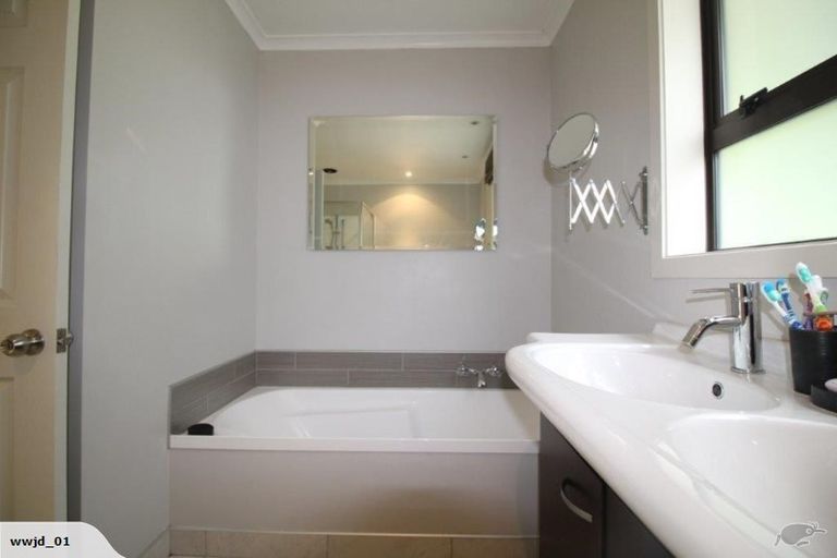 Photo of property in 43 Matua Road, Otatara, Invercargill, 9879