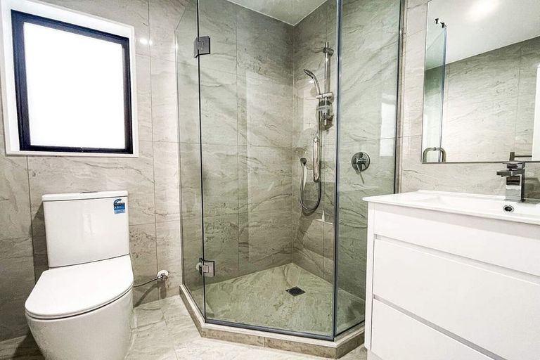 Photo of property in 15a Parkinson Avenue, Wesley, Auckland, 1041