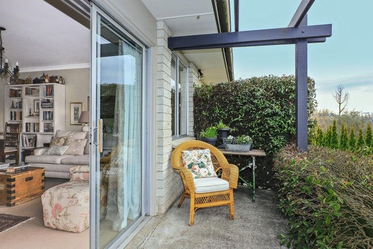 Photo of property in 2/32 Greenwood Road, Havelock North, 4130