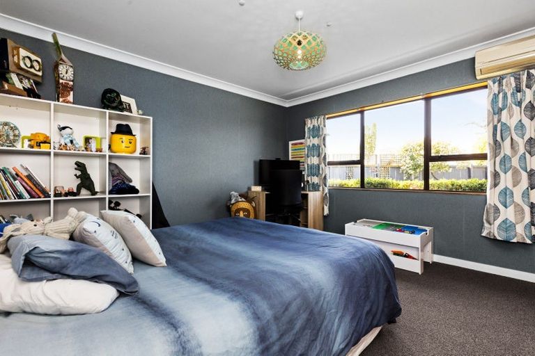 Photo of property in 1 Spriggs Crescent, Greenmeadows, Napier, 4112