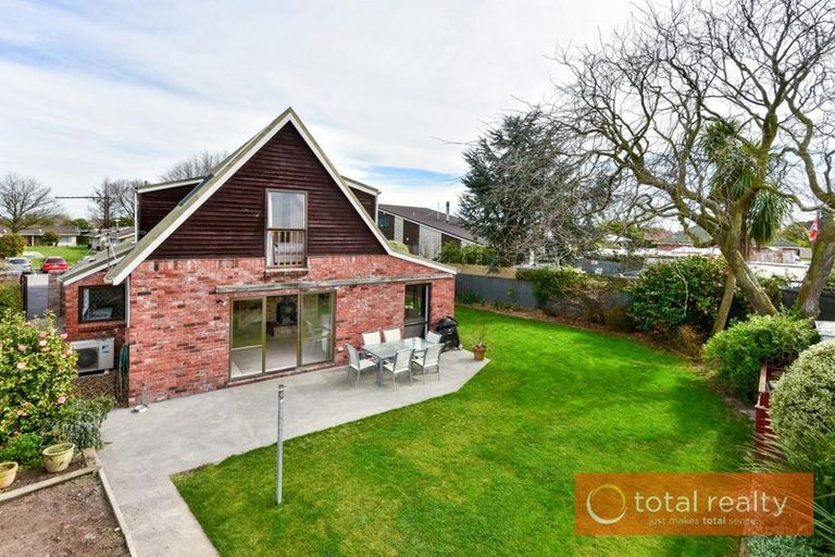 Photo of property in 5 Guise Lane, Hillmorton, Christchurch, 8025