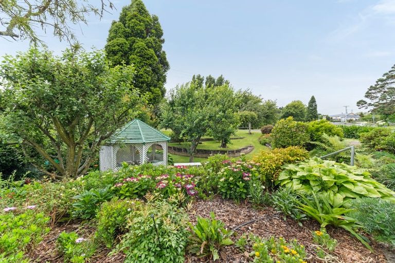 Photo of property in 5 Whakapaki Street, Urenui, 4375