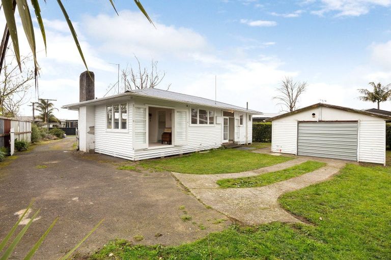 Photo of property in 11 Keitha Place, Glenview, Hamilton, 3206