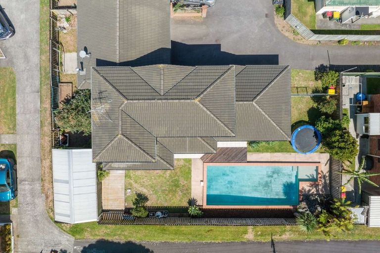 Photo of property in 35a Clevedon Road, Papakura, 2110