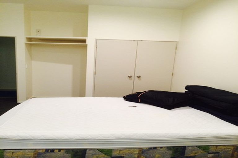 Photo of property in St Helens Apartments, 109 Coromandel Street, Newtown, Wellington, 6021