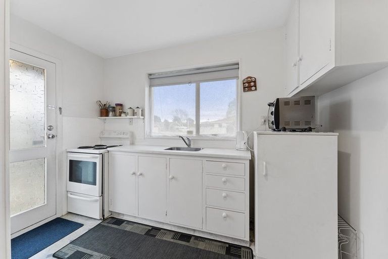 Photo of property in 3 Brentwood Street, Parklands, Christchurch, 8083