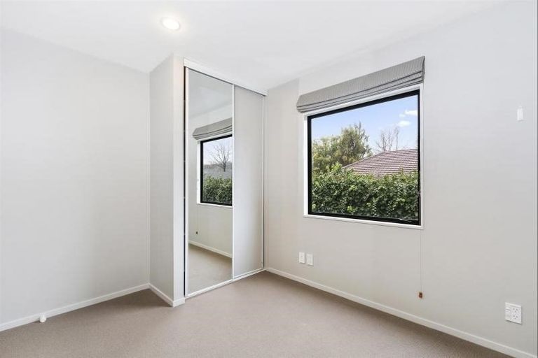 Photo of property in 1/21 Hewitts Road, Merivale, Christchurch, 8014