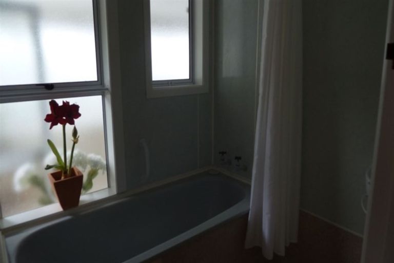 Photo of property in 37 Seaview Avenue, Te Puru, Thames, 3575