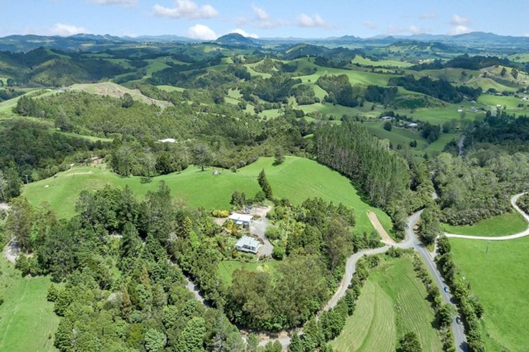 Photo of property in 2 Byles Road, Opuawhanga, Hikurangi, 0181