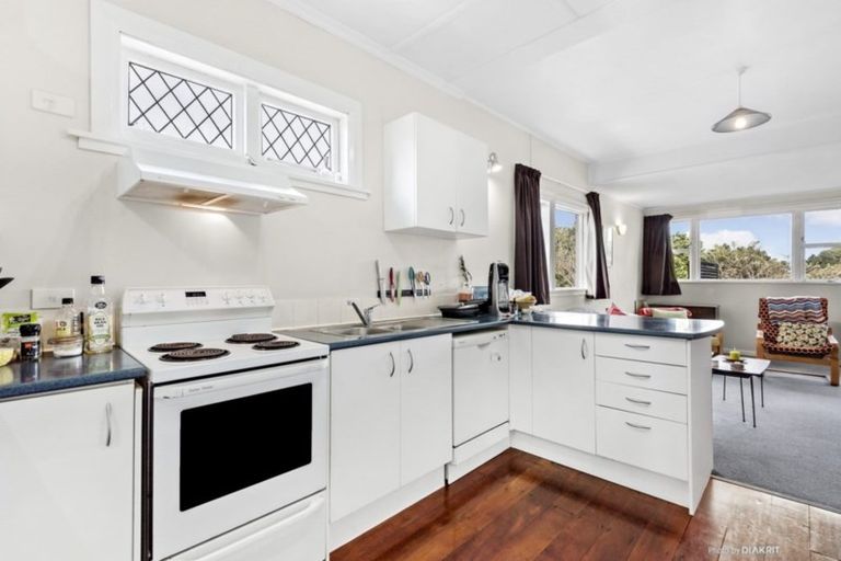 Photo of property in 33 Chilka Street, Berhampore, Wellington, 6023