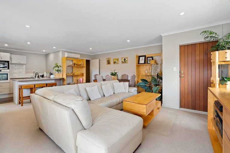Photo of property in 93 Kinloch Way, Bethlehem, Tauranga, 3110