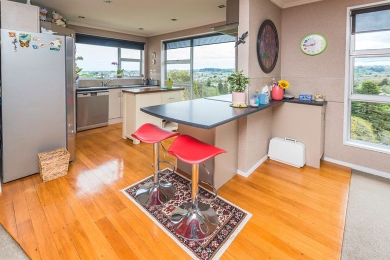 Photo of property in 27 Wairere Road, Bastia Hill, Whanganui, 4500