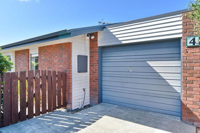 Photo of property in 4/26 Meadow Street, Papanui, Christchurch, 8052