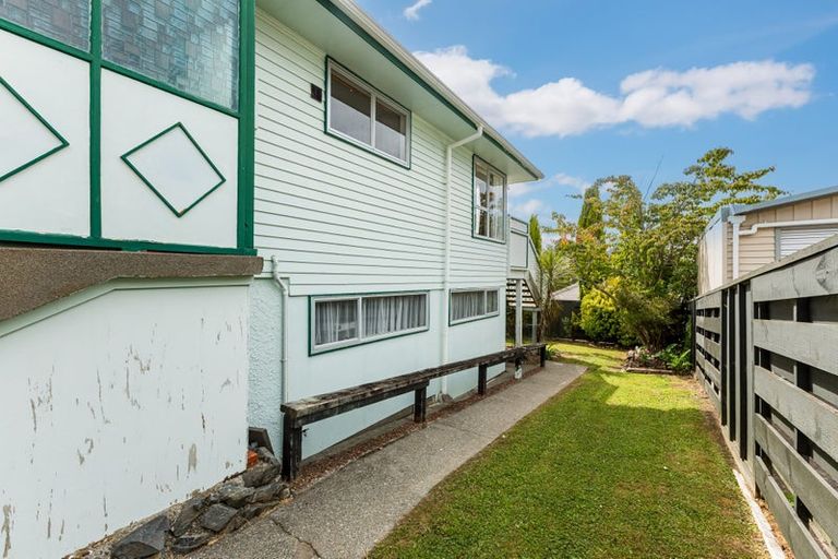 Photo of property in 27 Staithes Drive North, Whitby, Porirua, 5024