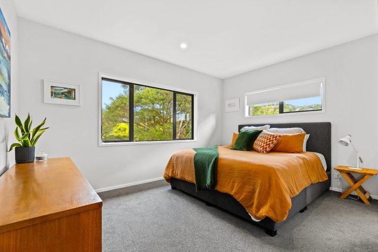 Photo of property in 75 Glenvar Ridge Road, Long Bay, Auckland, 0630