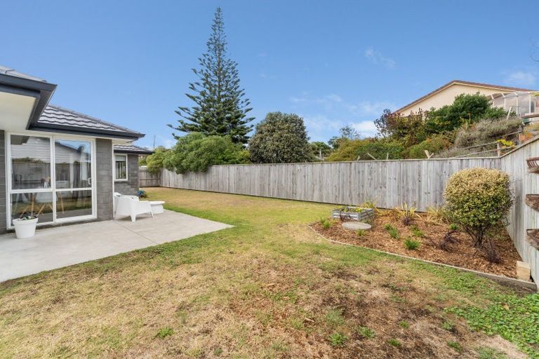 Photo of property in 53 Seagrass Place, Otaki Beach, Otaki, 5512