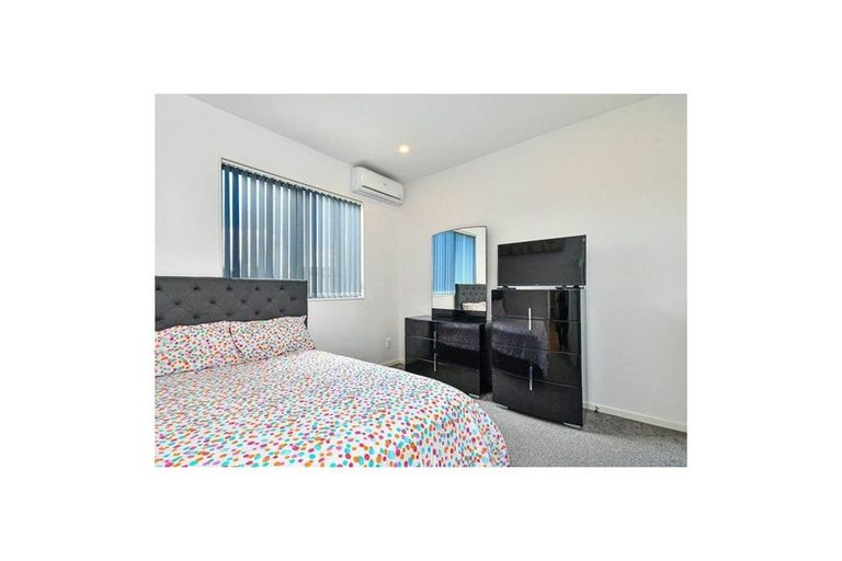 Photo of property in 64 Prado Drive, Pukekohe, 2120