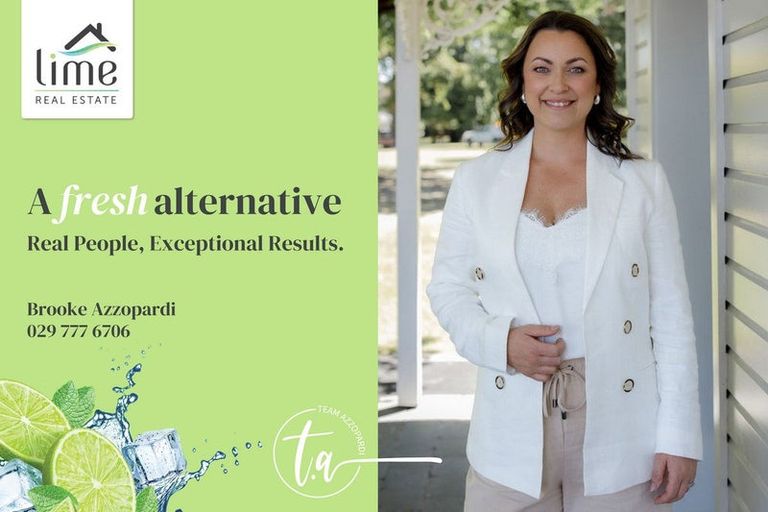 Photo of property in 12 Broadway Avenue, Waikuku Beach, 7473