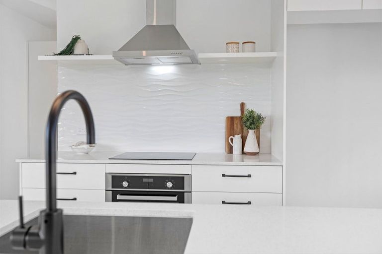 Photo of property in 140 Adler Drive, Ohauiti, Tauranga, 3112